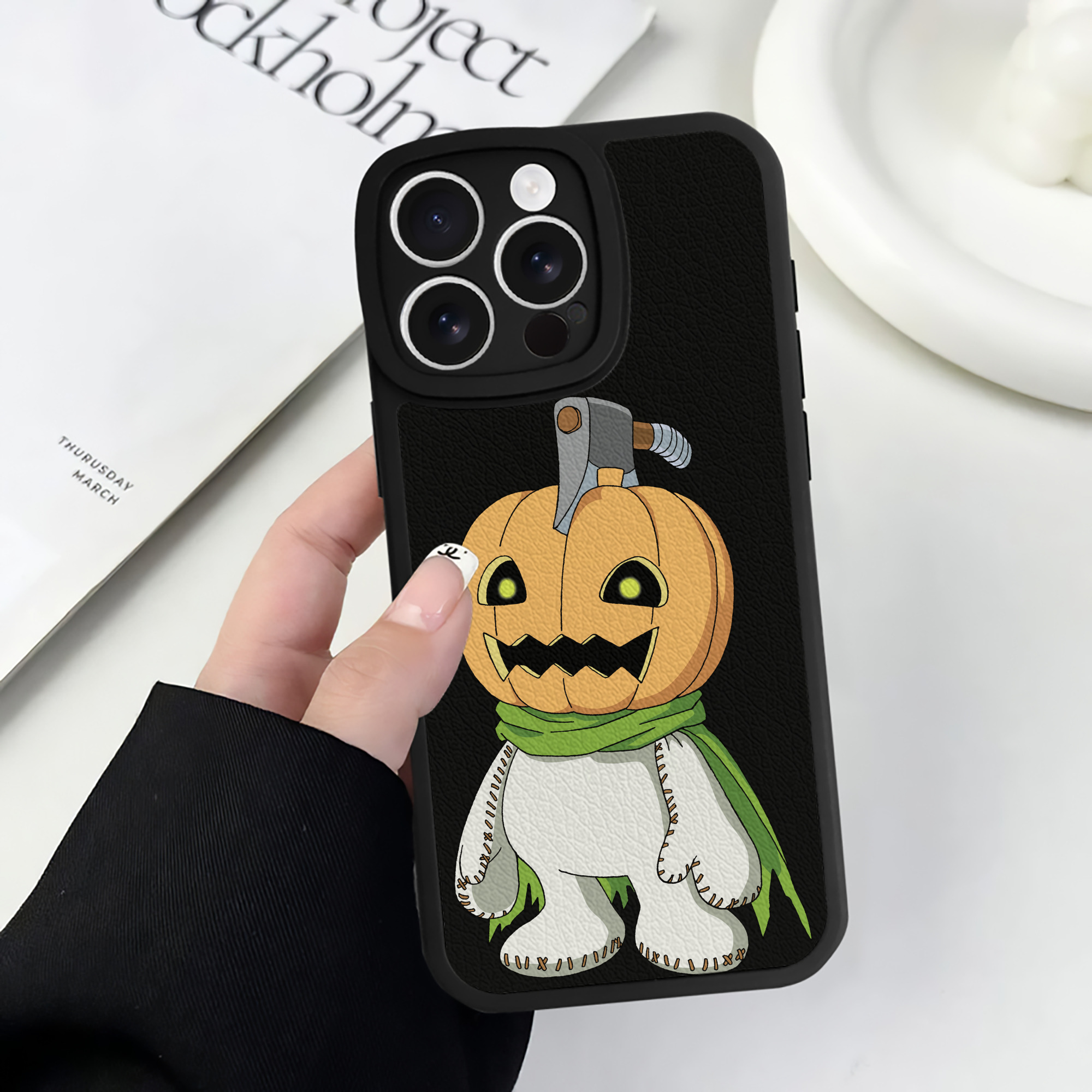 （画像用） Digimon デジタルモンスター/デジモン 【iPhone 16シリーズ対応】シリコンスマホケース（レザー調） 材質：シリコン